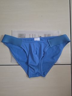 (Category: ) located in . Submitted by menwearstore68000 (Listing ID 1464251912, Image 1). Description: .