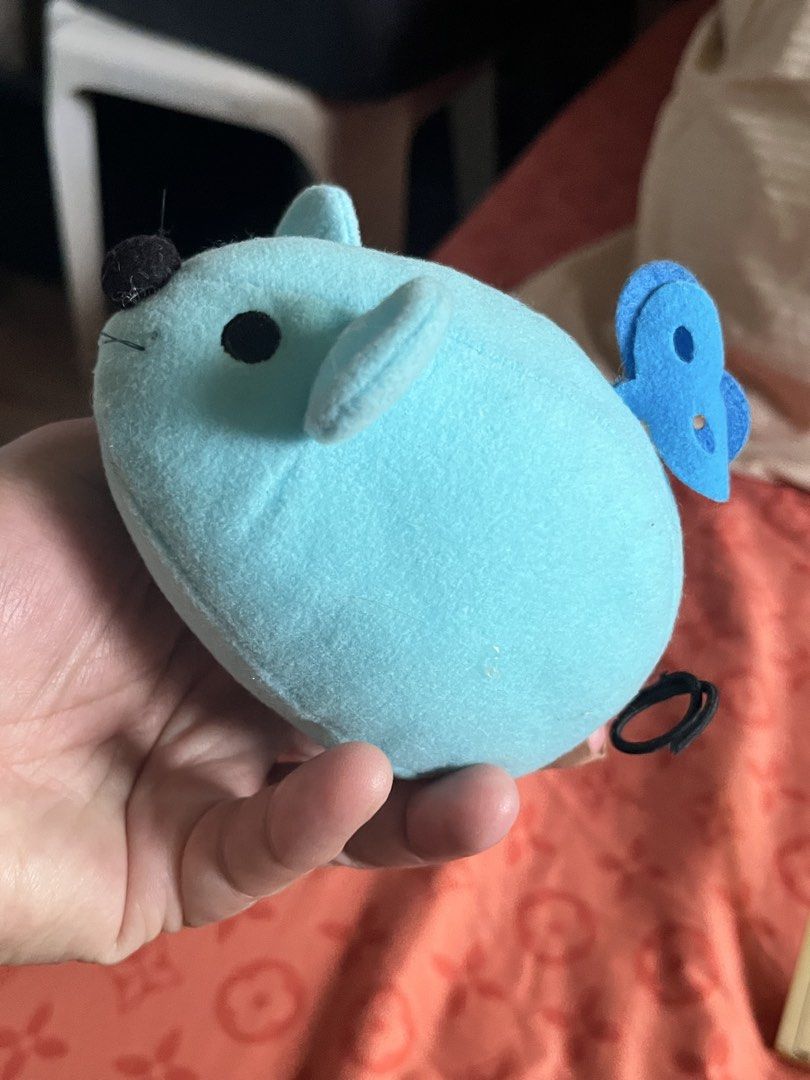 Blue mouse plush (Category: Plushies & Soft Toys) located in Paranaque City. Submitted by bonsaiart (Listing ID 1464153207, Image 2). Description: Pre owned Good condition 185(fixed)+ sf Payment first policy (gcash/ paymaya) Shipping ONLY (J&t) NO TO COD NO TO MEETUP NO TO COP (LBC) No breaking of set or bundle.