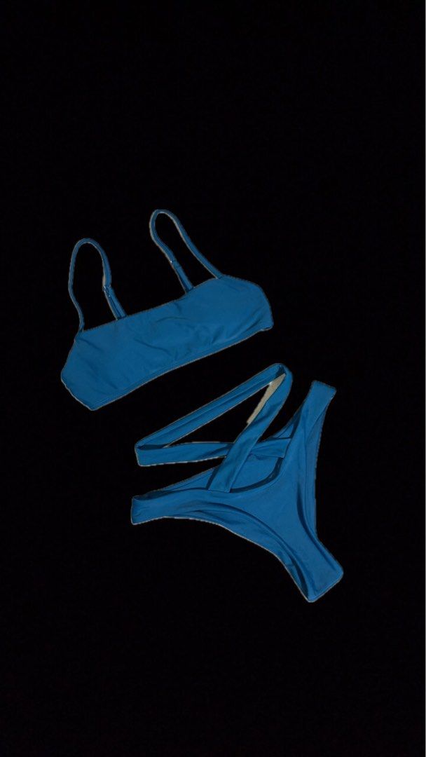 Blue Strappy Bikini Set (Category: Bikinis & Swimsuits) located in Cavite. Submitted by zyrahramos (Listing ID 1464313046, Image 1). Description: 💋Blue bikini set 💋Strappy design on top and bottoms 💋Comfortable, stretchy material 💋Ideal for swimming or lounging 💋Perfect for your next beach getaway.