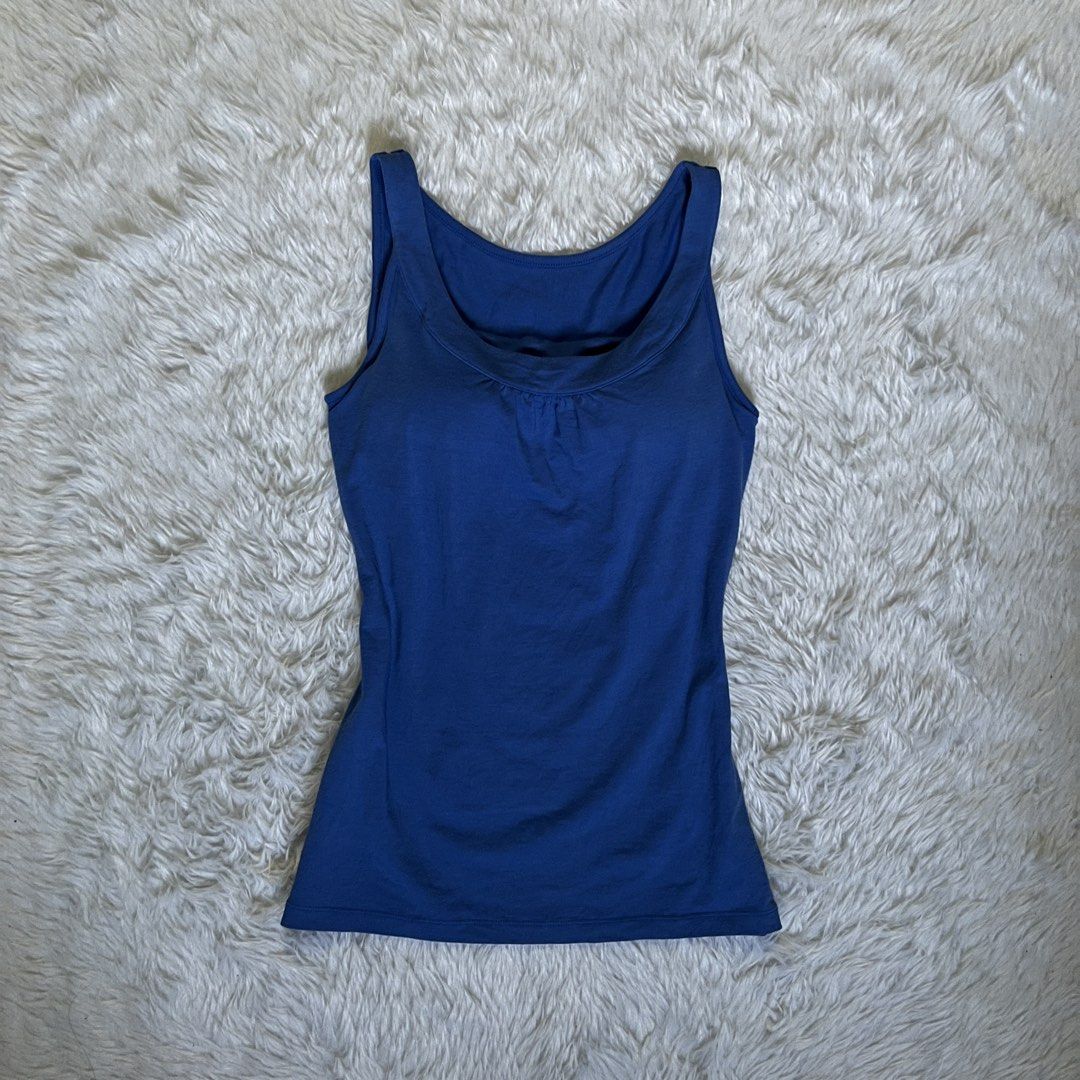 Blue Tank Top with Built-in Bra (Category: Sleeveless) located in Maasin. Submitted by taraa18 (Listing ID 1464296610, Image 1). Description: - Blue tank top - Built-in bra for support - Soft and stretchy fabric - Versatile: great for layering or wearing alone - Simple and comfortable design - Easy to pair with any outfit.