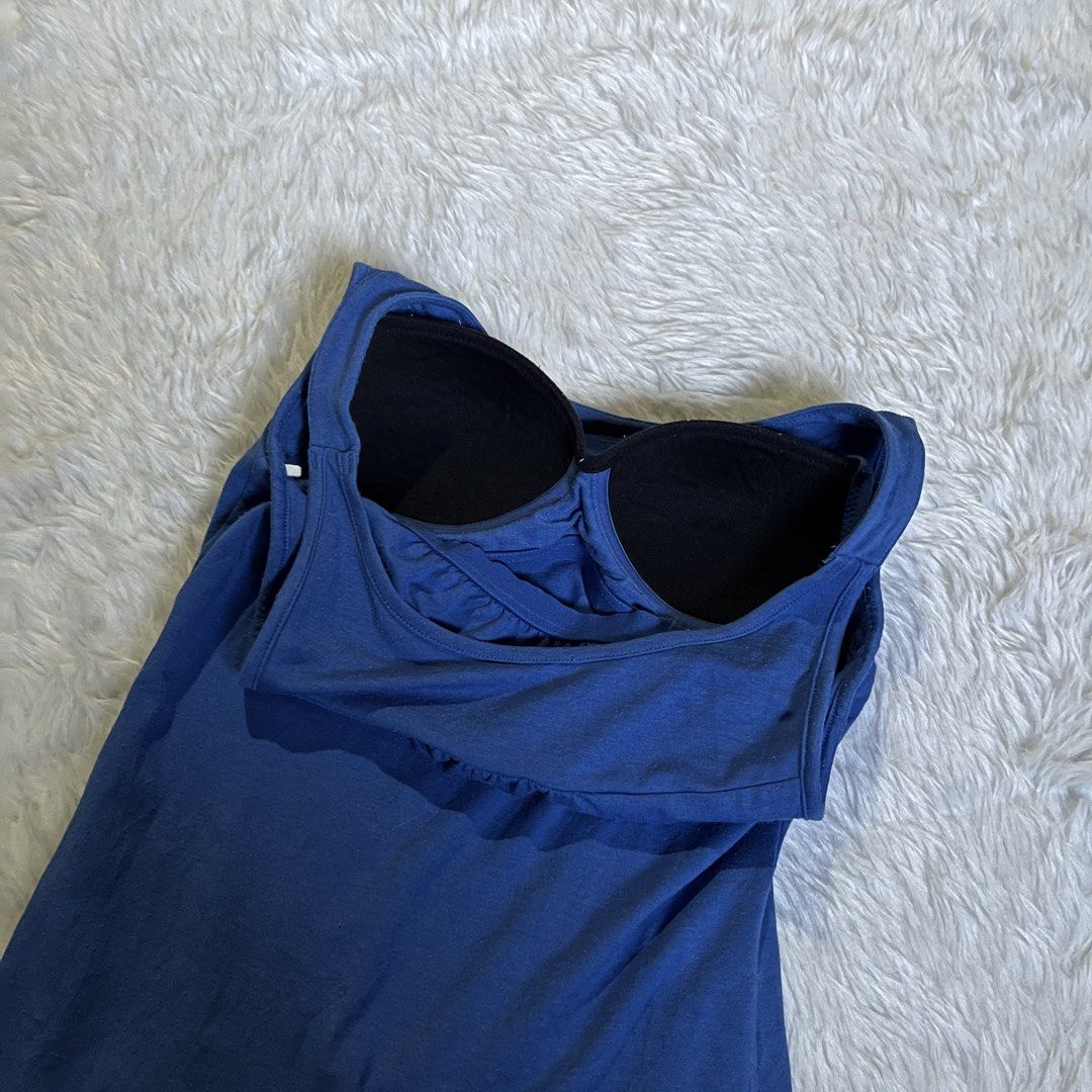 Blue Tank Top with Built-in Bra (Category: Sleeveless) located in Maasin. Submitted by taraa18 (Listing ID 1464296610, Image 2). Description: - Blue tank top - Built-in bra for support - Soft and stretchy fabric - Versatile: great for layering or wearing alone - Simple and comfortable design - Easy to pair with any outfit.