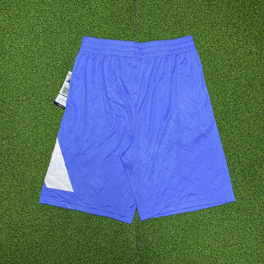 BNEW ADIDAS (Category: Shorts) located in Zaragoza. Submitted by kurlarances (Listing ID 1464296596, Image 2). Description: BNEW ADIDAS SHORT ‎ size LARGE ‎dimes W26-30/L19 ‎condition EXCELLENT ‎color rate 10/10 ‎issue NONE.