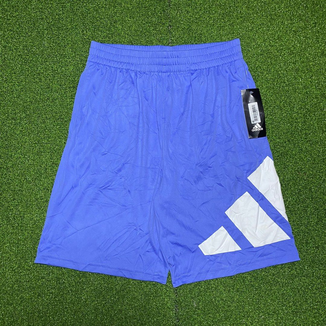BNEW ADIDAS (Category: Shorts) located in Zaragoza. Submitted by kurlarances (Listing ID 1464296596, Image 1). Description: BNEW ADIDAS SHORT ‎ size LARGE ‎dimes W26-30/L19 ‎condition EXCELLENT ‎color rate 10/10 ‎issue NONE.
