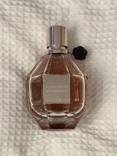 (Category: ) located in . Submitted by star_decants (Listing ID 1464276822, Image 1). Description: .