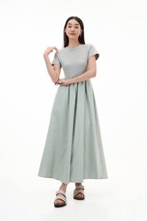 (Category: ) located in . Submitted by wardrobemirror (Listing ID 1464231912, Image 1). Description: .