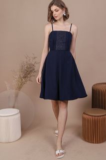 (Category: ) located in . Submitted by wardrobemirror (Listing ID 1464189441, Image 1). Description: .