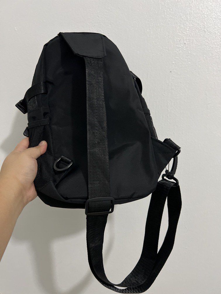 Body bag (Category: Belt bags, Clutches and Pouches) located in Quezon City. Submitted by mavcastane20554 (Listing ID 1464138724, Image 2). Description: .