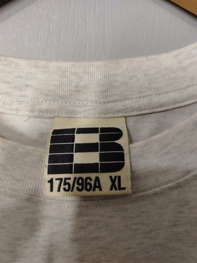 Boneless (Category: Tshirts & Polo Shirts ) located in Bocaue. Submitted by adrianberi35876 (Listing ID 1464283694, Image 3). Description: Boneless Width:23.5 Length:27.6 Exellent Condition Need rewash 📩 📩 📩 📍 Bocaue,Bulacan.