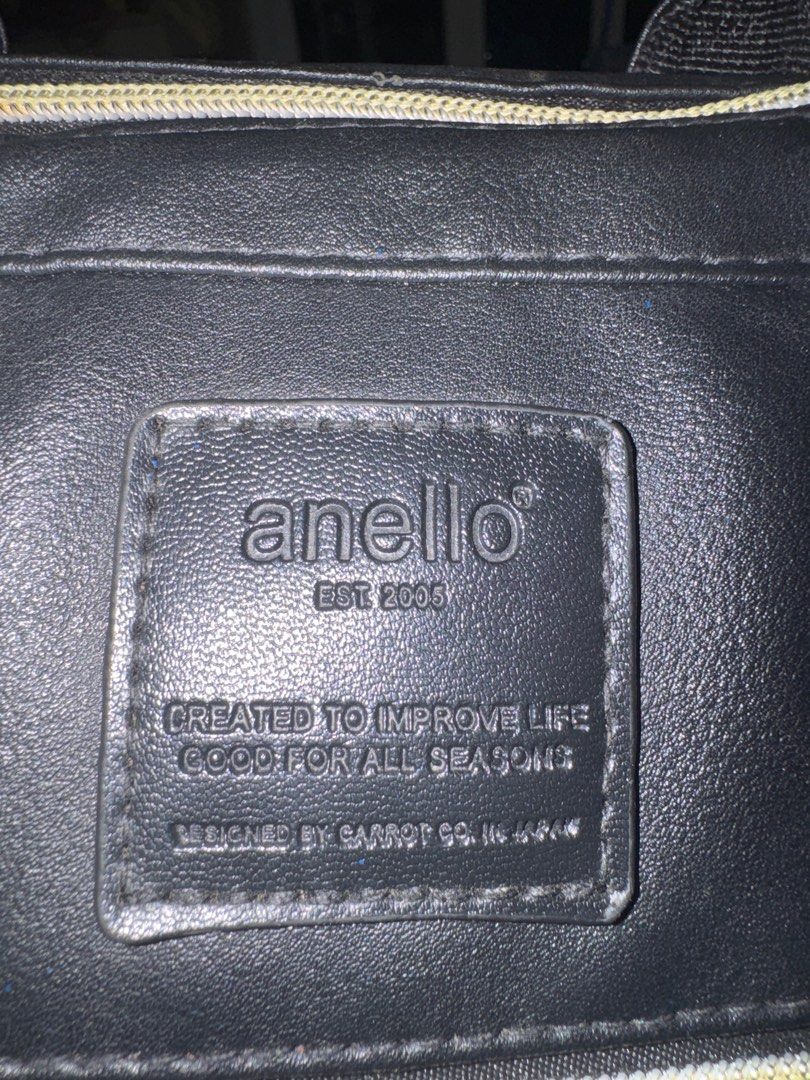 Boston Bag Black Leather (Category: Luxury Bags & Wallets) located in Manila. Submitted by johfrancisco (Listing ID 1464259886, Image 2). Description: - Stylish Black Boston Bag - Durable Faux Leather Material - Elegant Gold Zippers and Hardware - Includes Detachable Shoulder /backpack Strap - Ample Interior Space for Your Essentials - Ideal for Everyday Use.
