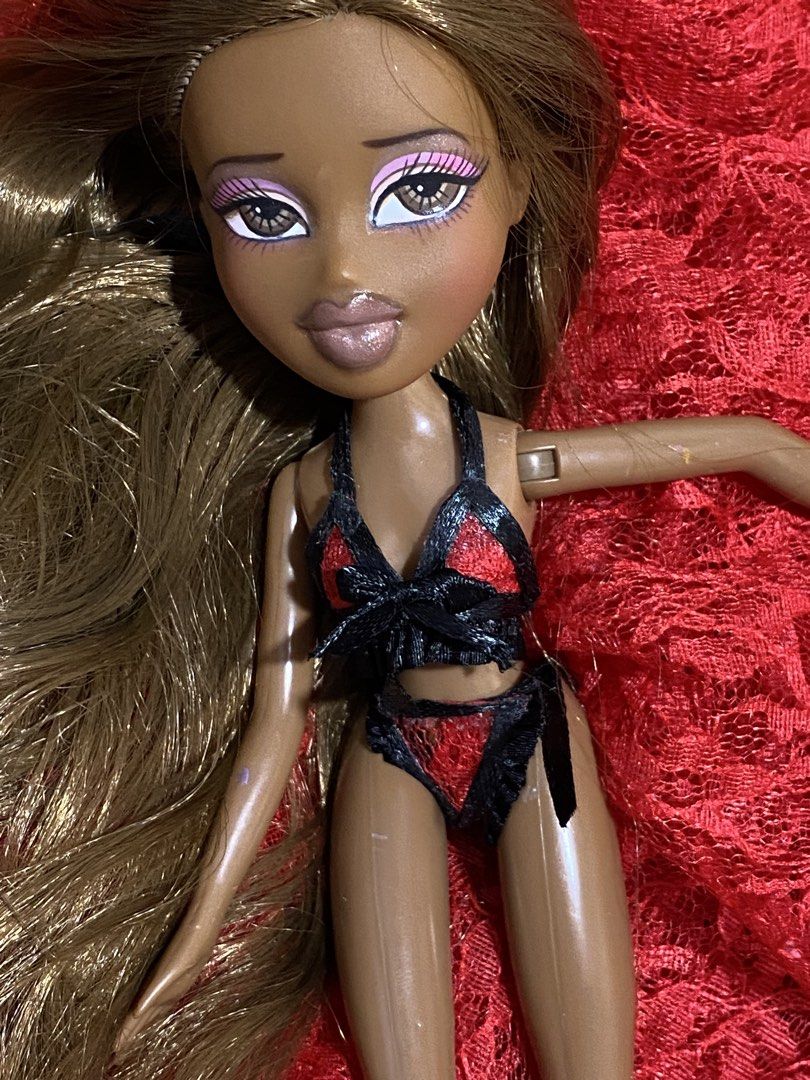 bratz clothes CUSTOM SWIN SWEAR (Category: Kids Toys) located in Digos. Submitted by wiodio (Listing ID 1464142923, Image 2). Description: Prices will be set on the inspo 450 each.