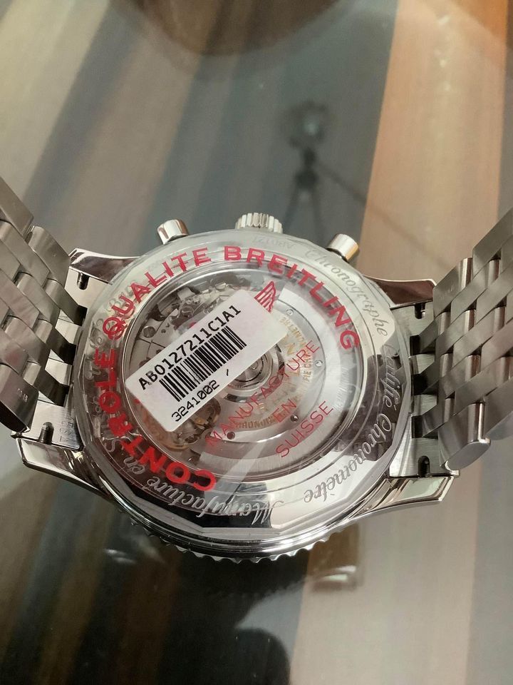 Breitling Navitimer AB0127 Chronograph Men's Watch (Category: Luxury Watches) located in Muntinlupa City. Submitted by hidefhome (Listing ID 1464210545, Image 2). Description: Breitling Navitimer Chronograph B01 46mm Hardly Used Box and Papers P340,000.