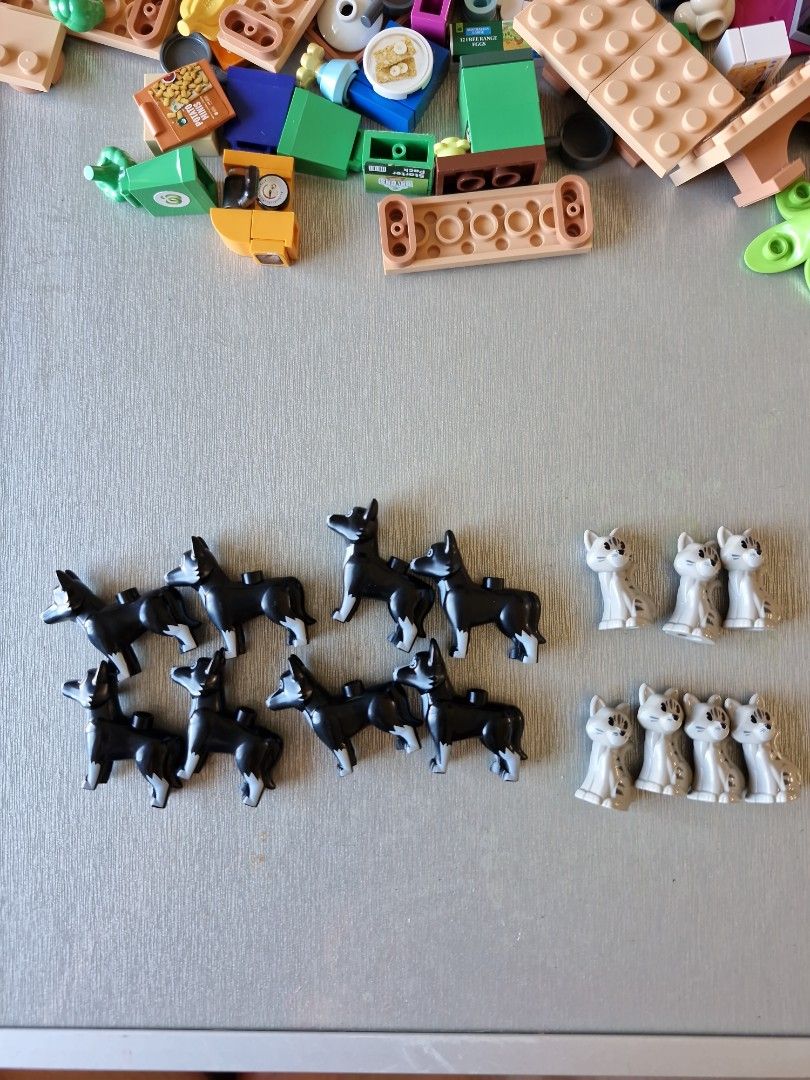 Assorted Bricks complete sets (Category: Lego & Building Sets) located in Quezon City. Submitted by declttermum (Listing ID 1464189206, Image 3). Description: Bricks complete sets, no packaging. Wysiwyg. Available by December. P40 each #bricks #lego #giveaways #collectibles.