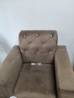 (Category: ) located in . Submitted by nurhasanahaziz00 (Listing ID 1464206750, Image 1). Description: .