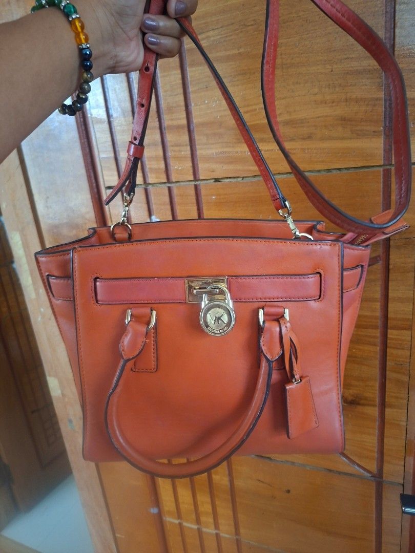 Bundle MK (Category: Luxury Bags & Wallets) located in Andop. Submitted by deinlakarol_211 (Listing ID 1464144767, Image 2). Description: sign of use only two way bag gray provided sling strap only bundle.