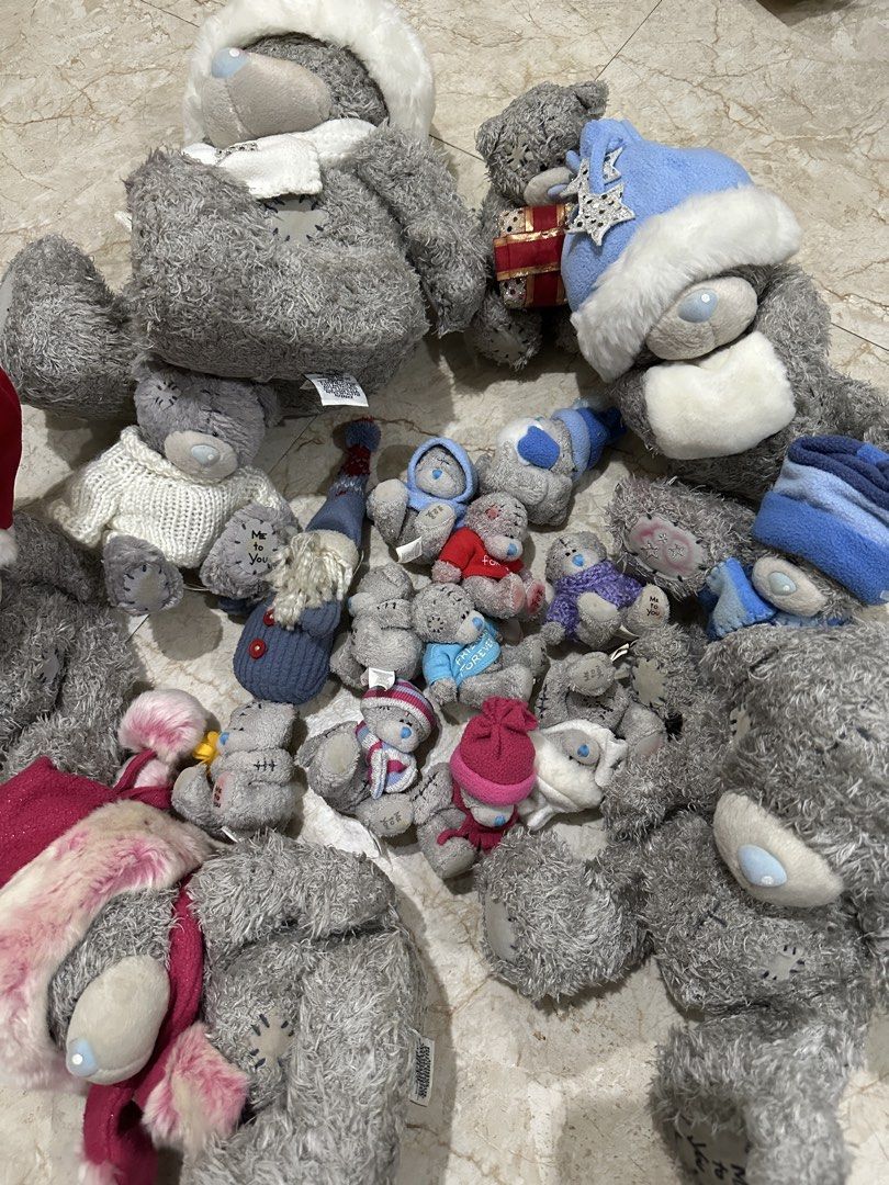 Bundle of Me to You Bears (Category: Plushies & Soft Toys) located in Kawit. Submitted by wevibevintage (Listing ID 1464268385, Image 2). Description: Take all Use for xmas tree only.