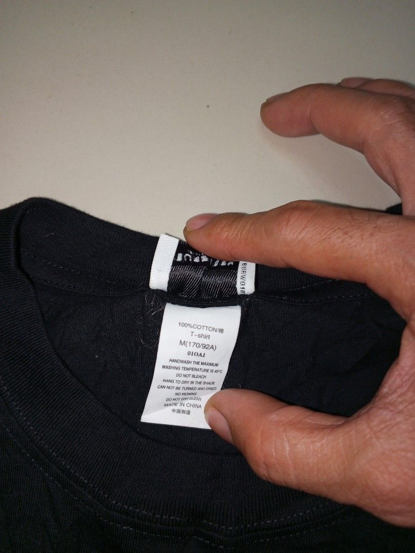 Burberry (Category: Tshirts & Polo Shirts ) located in Davao. Submitted by redickace1984 (Listing ID 1464292334, Image 3). Description: as new dimes 20x26 color rate 10 no issues.