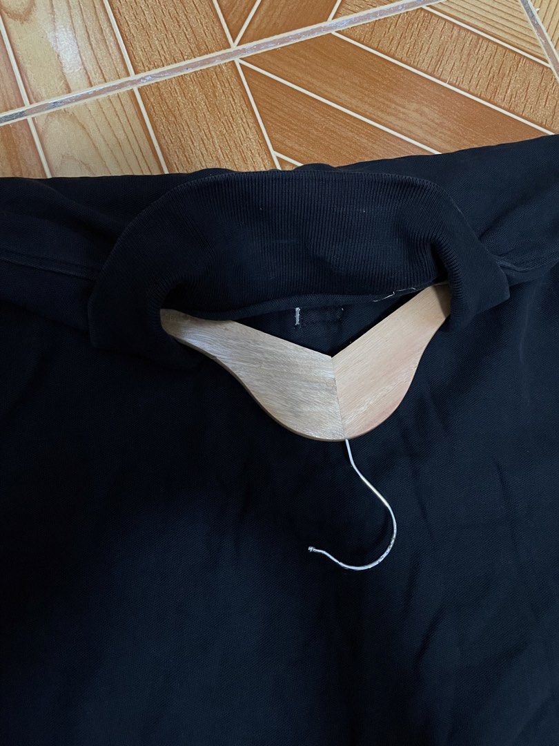 BURBERRY (Category: Longsleeves) located in Muntinlupa City. Submitted by clarencemirones (Listing ID 1464329853, Image 3). Description: BURBERRY POLO SLEEVES XXL| 23 x 30 26sleeves ₱850 only dm me!.