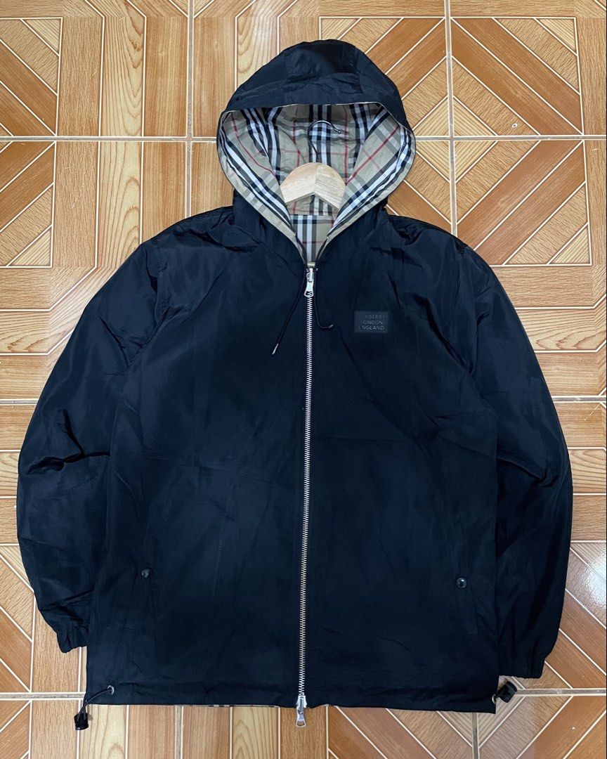 BURBERRY REVERSIBLE windbreaker (Category: Coats, Jackets and Outerwear) located in Muntinlupa City. Submitted by clarencemirones (Listing ID 1464330170, Image 1). Description: BURBERRY REVERSIBLE windbreaker 23 x 29 25.5sleeves ₱2k only dm me!.