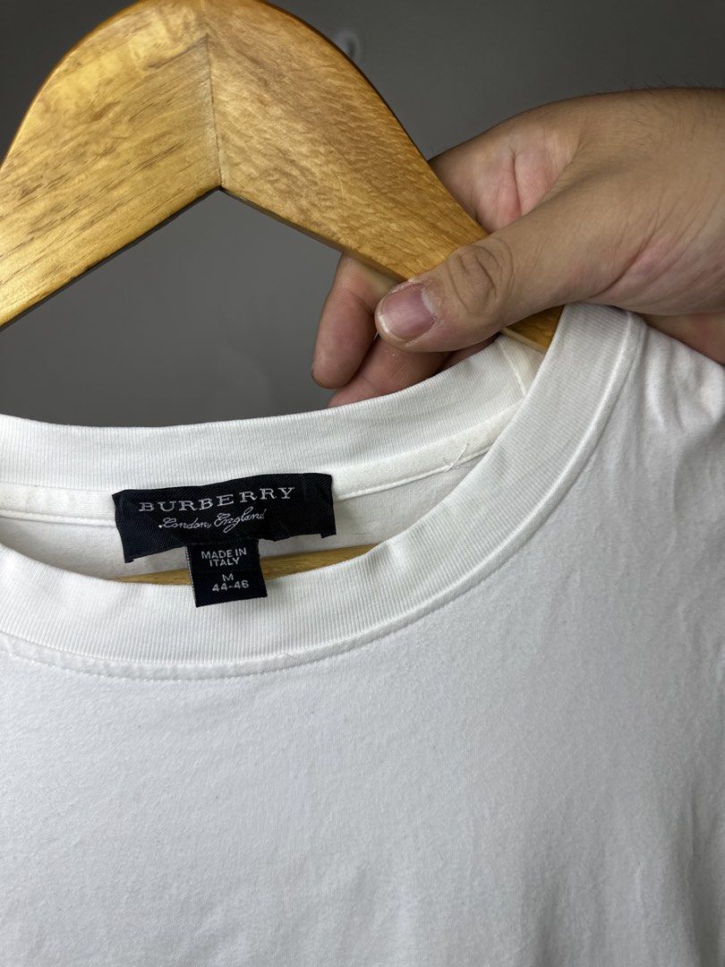 BURBERRY SCRIPT (Category: Tshirts & Polo Shirts ) located in Molave. Submitted by thriftmate13 (Listing ID 1464170818, Image 2). Description: .