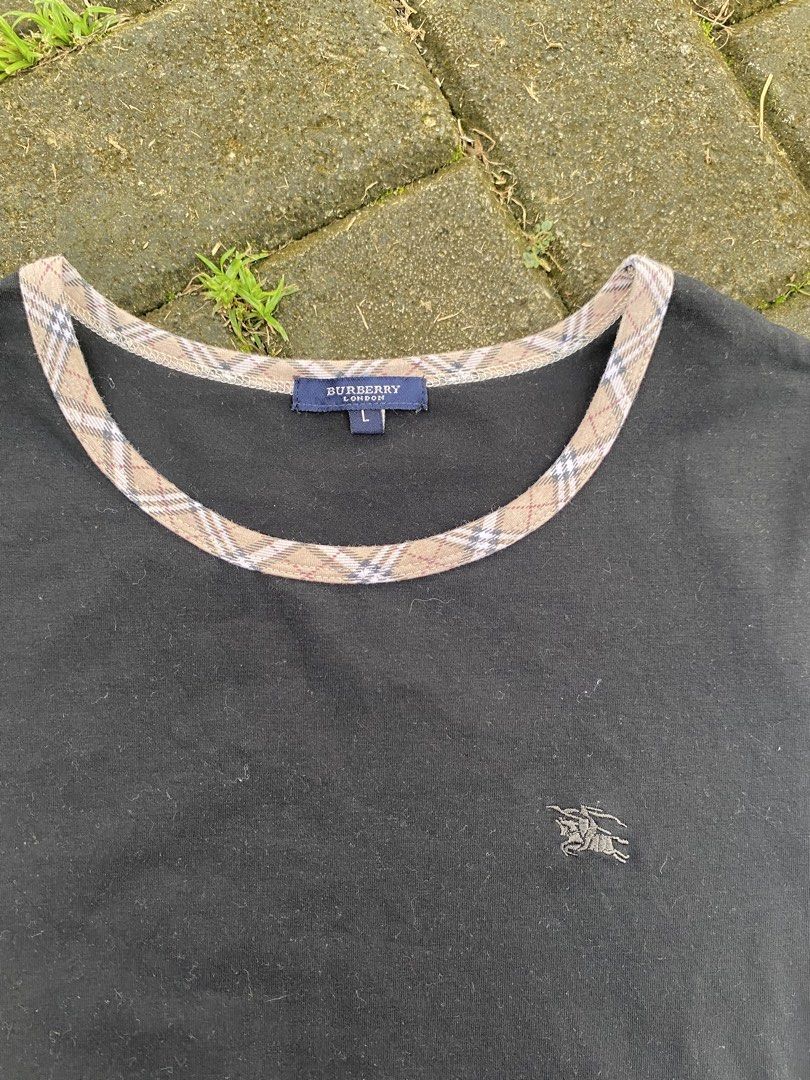 BURBERRY TOPS (Category: Shirts) located in Manila. Submitted by zzztine (Listing ID 1464237298, Image 3). Description: .