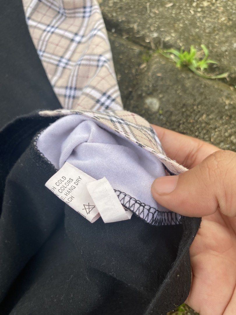 BURBERRY TOPS (Category: Shirts) located in Manila. Submitted by zzztine (Listing ID 1464237298, Image 2). Description: .