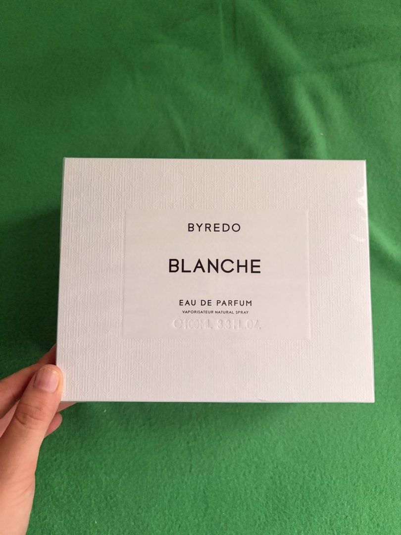 BYREDO Blanche Eau de Parfum (Category: Sanitary Hygiene) located in Manila. Submitted by lagunamanila (Listing ID 1464170599, Image 2). Description: BYREDO Blanche Eau de Parfum BRAND NEW🤍 Selling my Byredo Blanche Eau de Parfum 100ml / 3.3 oz. Clean, fresh, and elegant scent with a minimalist white packaging. Perfect for everyday wear and those who love a soft, fresh fragrance. 📌 Condition: Brand New 📌 Size: 100ml / 3.3 oz 📌 Authenticity: [
