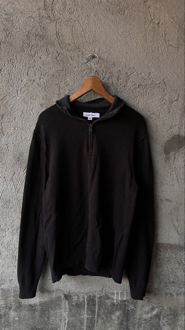 Calvin Klein 100% Cotton Half Zip Sweater Size M (Category: Coats, Jackets and Outerwear) located in Cabuyao City. Submitted by bulandos (Listing ID 1464233137, Image 1). Description: - Classic Calvin Klein sweater - Color: Dark Brown - Size: Medium (M) - Material: 100% Cotton - Features: Half-zip neckline, ribbed cuffs and hem - Versatile: Great for layering or wearing solo - Care: Machine wash cold.