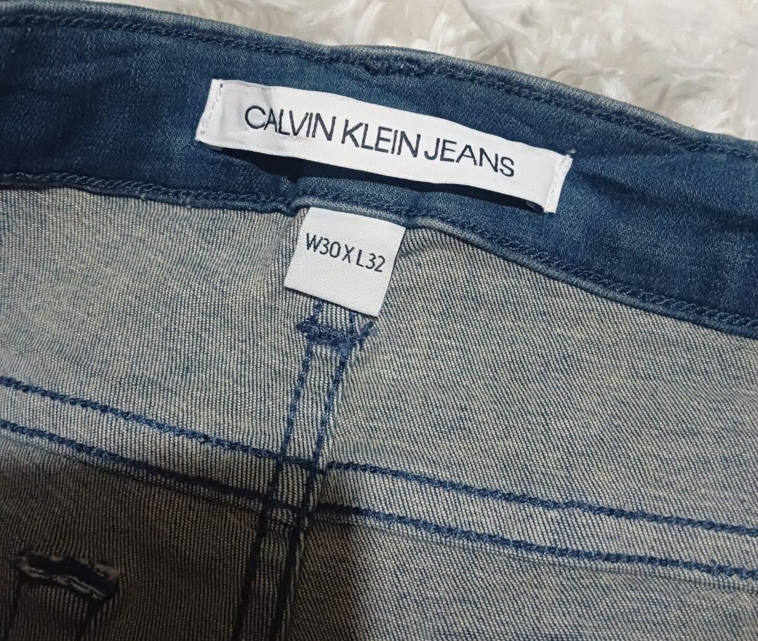 Calvin Klein Jeans (Category: Jeans) located in Ozamiz City. Submitted by lovethriftshop18 (Listing ID 1464267980, Image 3). Description: size 30-32 super stretchable.