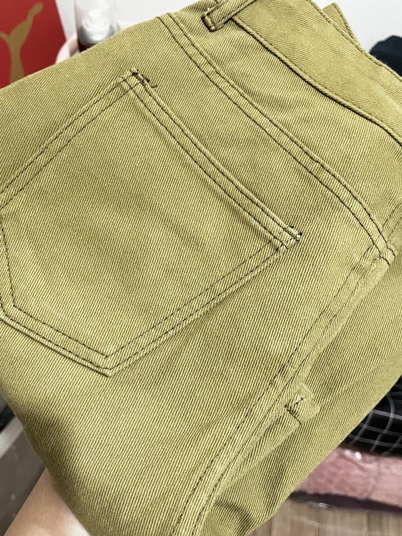 Cargo Pants Khaki Green (Category: Jeans) located in Valenzuela. Submitted by mrythings (Listing ID 1464262032, Image 3). Description: Size: 25-26.