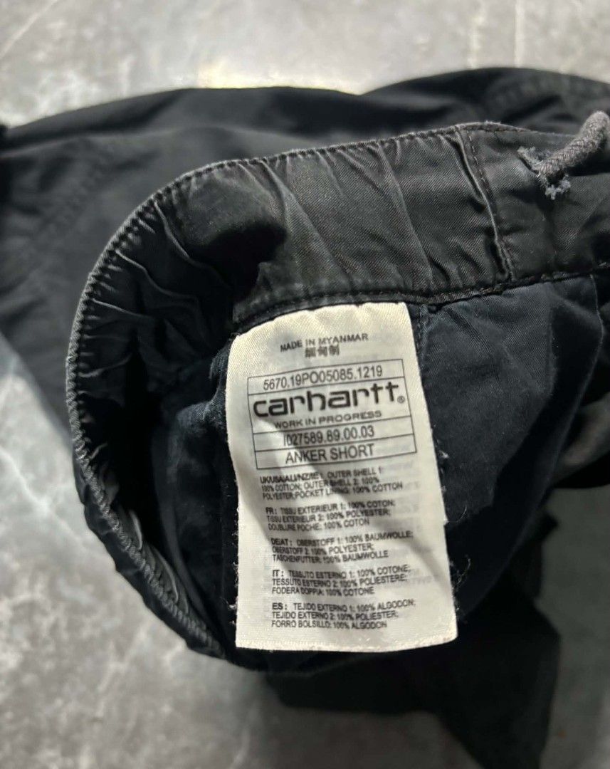 Carhartt (Category: Shorts) located in Daraga. Submitted by koko1630 (Listing ID 1464186966, Image 3). Description: Carhartt size 30-32 excellent condition.