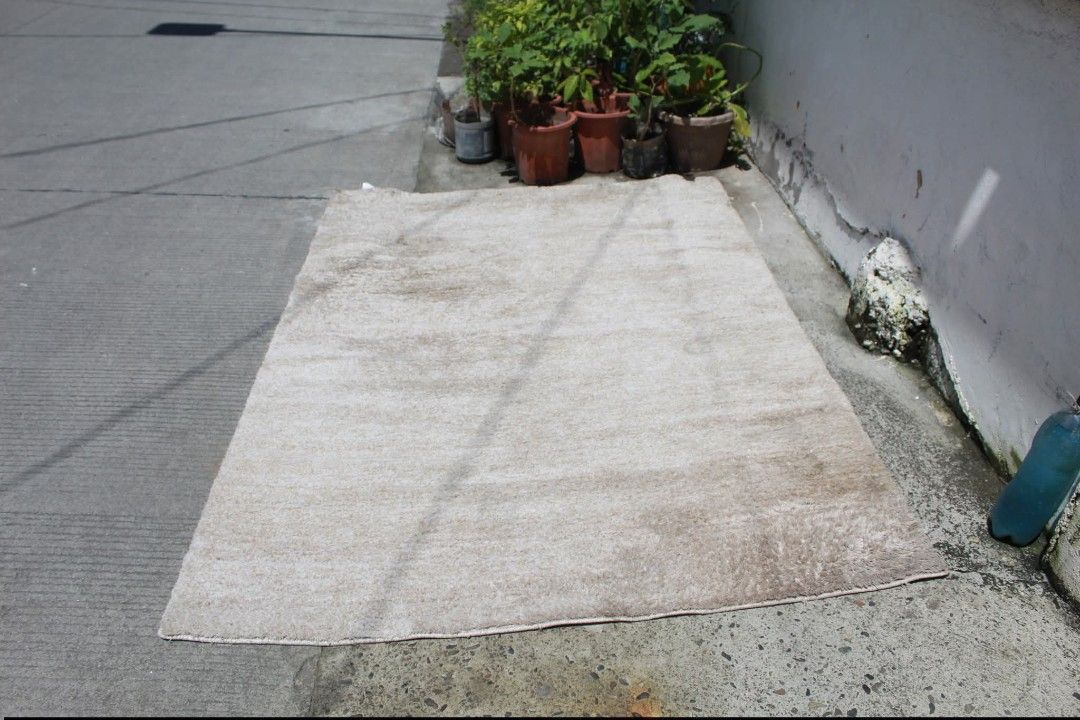 Carpet (Category: Other Home Furniture) located in Meycauayan. Submitted by marygracecasimiro (Listing ID 1464156446, Image 3). Description: NITORI Minimalist Plush Area Rug / Carpet Large plush area rug in a soft oatmeal beige, cream and light tan blend, with a thick high-pile texture for a cozy feel. Perfect for living rooms, bedrooms or minimalist interiors. 79 x 55 inches 3,000 pesos only🩷.
