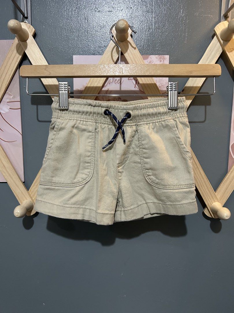 Carter’s short (Category: Babies & Kids Fashion) located in San Jose. Submitted by abbsc. (Listing ID 1464247481, Image 1). Description: 2T on tag functional drawstring With side pocket.
