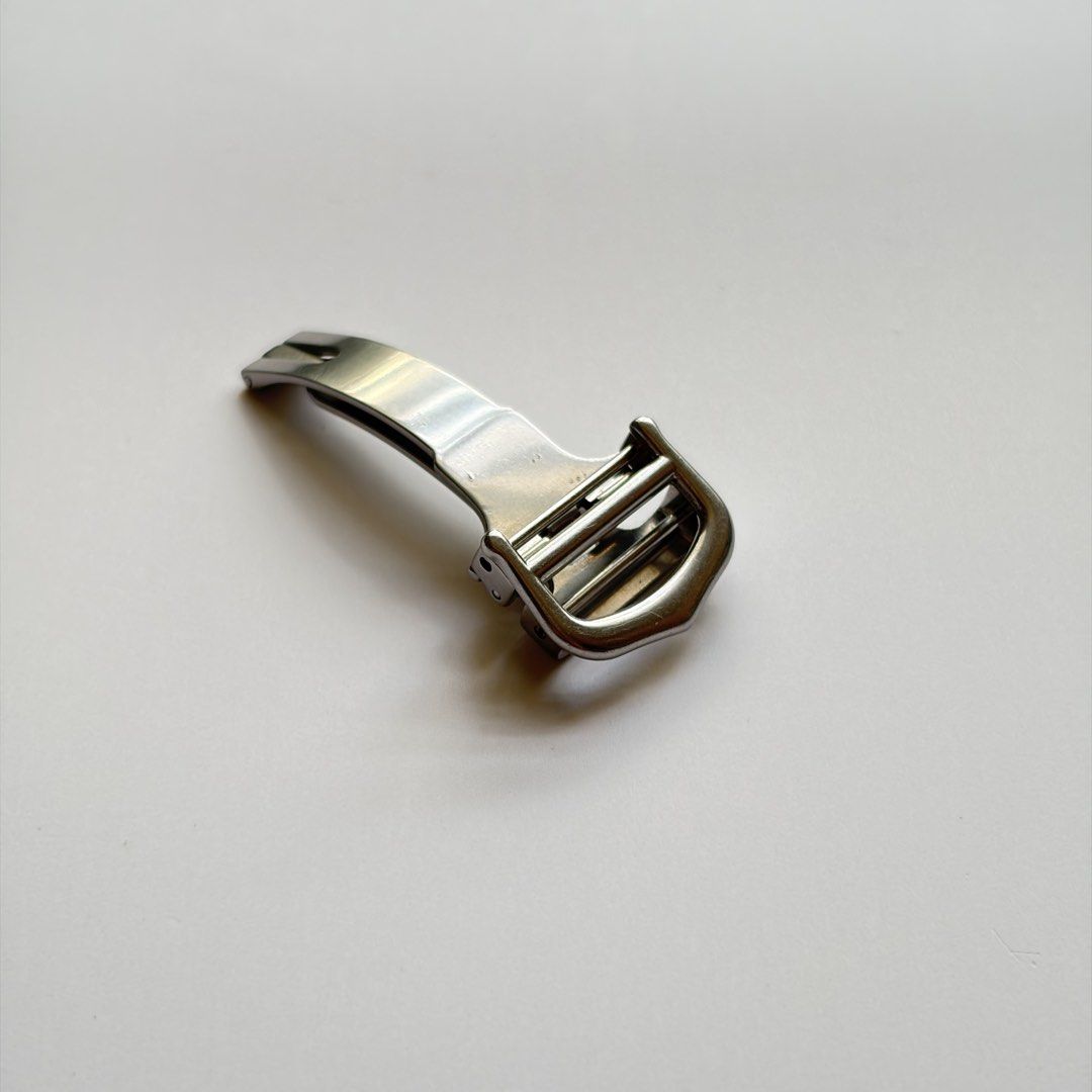Cartier Stainless Steel Deployant Buckle Clasp (Category: Luxury Watches) located in Las Pinas. Submitted by timebaubles (Listing ID 1464159237, Image 1). Description: - Genuine Cartier Stainless Steel Deployant Buckle Clasp - 16mm - Stainless Steel - Used with Minor Scratches .