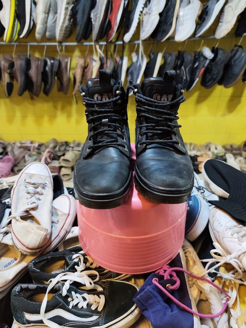 Caterpilar size US 7 / EUR 40 (Category: Sneakers) located in Davao. Submitted by zl_preloved_shop (Listing ID 1464173416, Image 1). Description: .