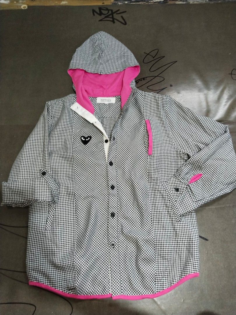 CDG HOODIE FULLSLEEVE (Category: Coats, Jackets and Outerwear) located in San Jose del Monte. Submitted by noys.831 (Listing ID 1464188798, Image 1). Description: .