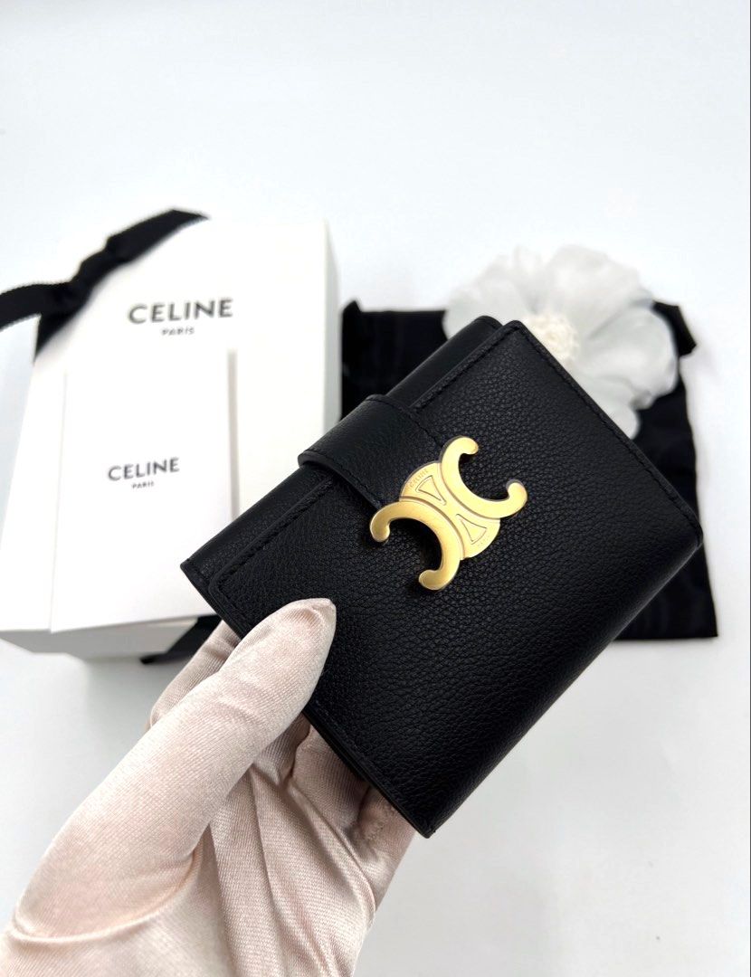 ⚜️Celine trifold wallet (Category: Luxury Bags & Wallets) located in Makati City. Submitted by 90sangel (Listing ID 1464229879, Image 1). Description: .