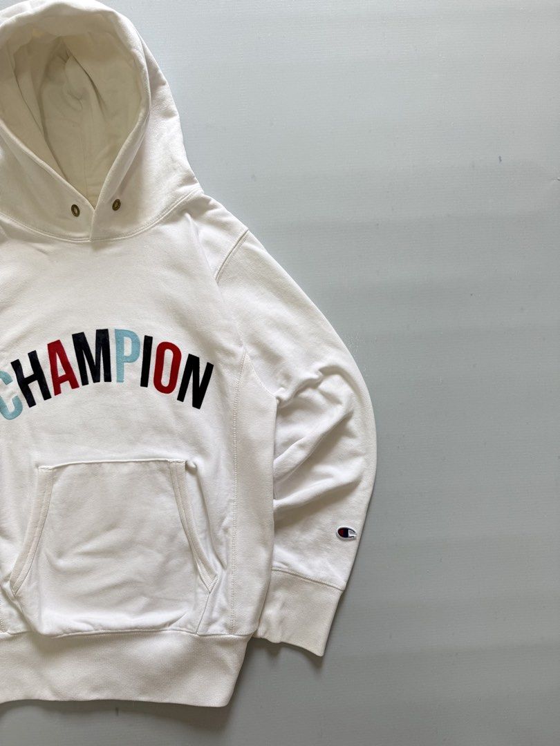 CHAMPION MULTI COLORED LOGO (Category: Coats, Jackets and Outerwear) located in Cavite. Submitted by chooseyouroutfit (Listing ID 1464305109, Image 3). Description: CHAMPION MULTI COLORED HOODIE HOODIE JACKET Puting puti Right ribbings Length - 25 Width - 19.5 Excellent condition Issue: No lace Check detailed picture .