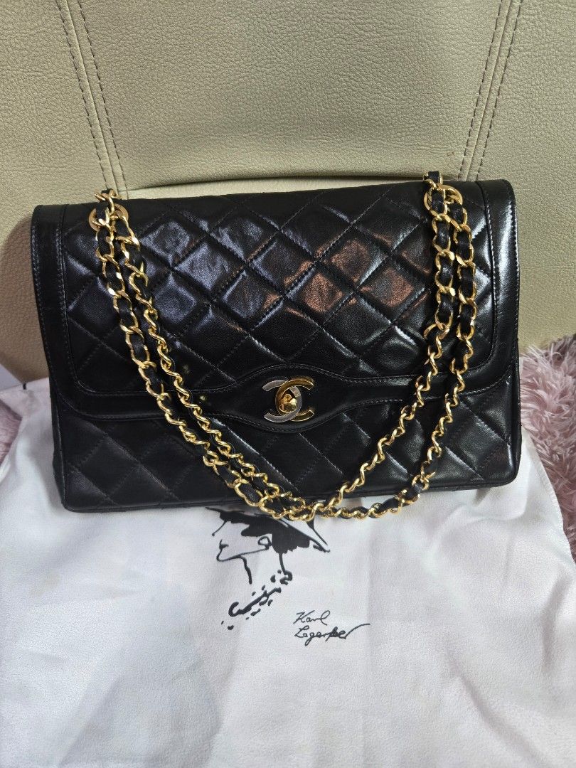 Chanel bag (Category: Luxury Bags & Wallets) located in Quezon City. Submitted by bags4ever (Listing ID 1464151363, Image 1). Description: intact holo with card with dustbag.