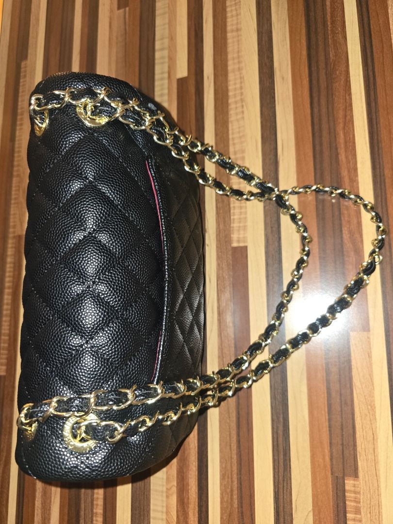 Chanel Rep (Category: Luxury Bags & Wallets) located in Caloocan City. Submitted by wildeagle.accc7a (Listing ID 1464286756, Image 2). Description: Used twice, bought it for 3800, sell ko nalang 2k, di ko kasi masyado type yung style nya, sa may gusto, grab nyo po.