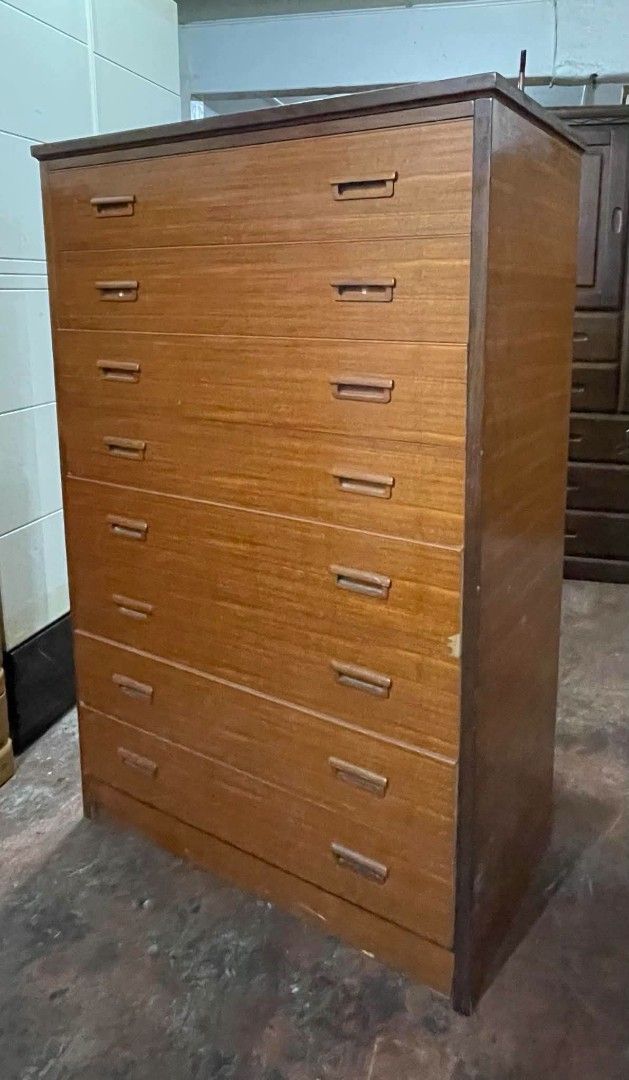 Chest Drawer Dresser (Category: Shelves, Cabinets & Racks) located in Quezon City. Submitted by dannikkishoppe2 (Listing ID 1464264254, Image 3). Description: Chest Drawer Dresser ‼️₱8500‼️ Sturdy & Durable Perfect for keeping your clothes, documents, and other essentials organized. ✨ Please manage your expectations as there might be minimal flaws. Color may vary due to lighting, it may appear darker or lighter in person. Check photos first befor