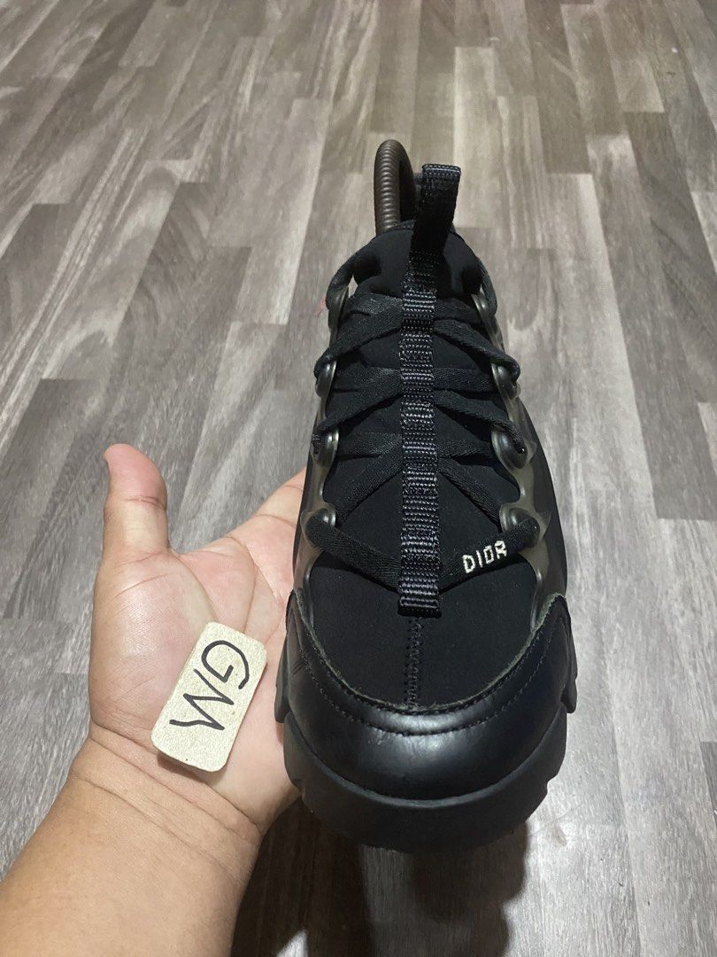 Christian Dior D-Connect Sneaker Black (Category: Sneakers) located in Cebu City. Submitted by freemoon.b85e0c (Listing ID 1464149381, Image 3). Description: Christian Dior D-Connect Sneaker Thrifted/2nd hand Size 5 us/2.5 uk/35 euro/22 cm Price 1680 plus sf Good as new.