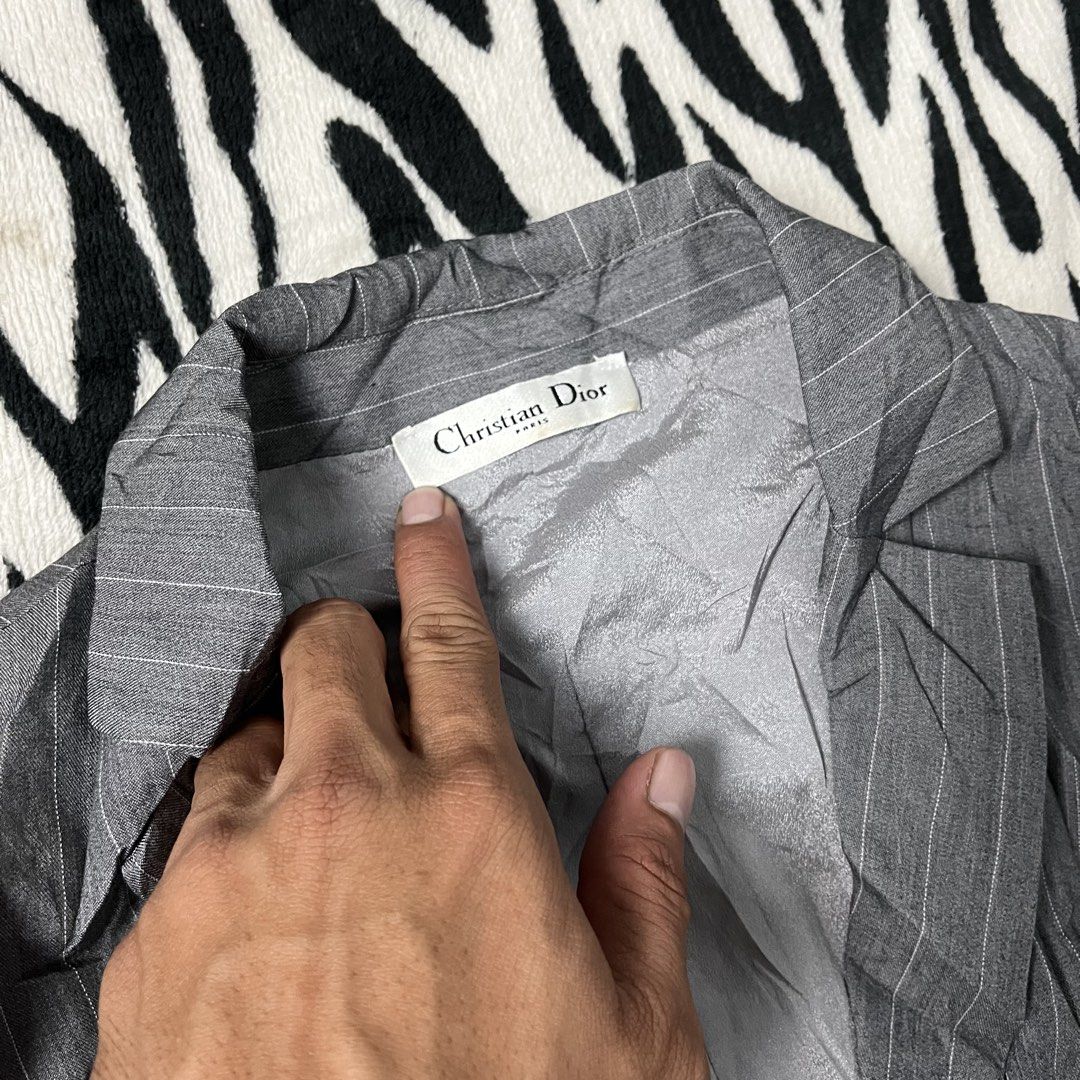 Christian dior dress (Category: Luxury Apparel) located in Manila. Submitted by royaldripmanila (Listing ID 1464277574, Image 3). Description: No issue W16.5 L34.