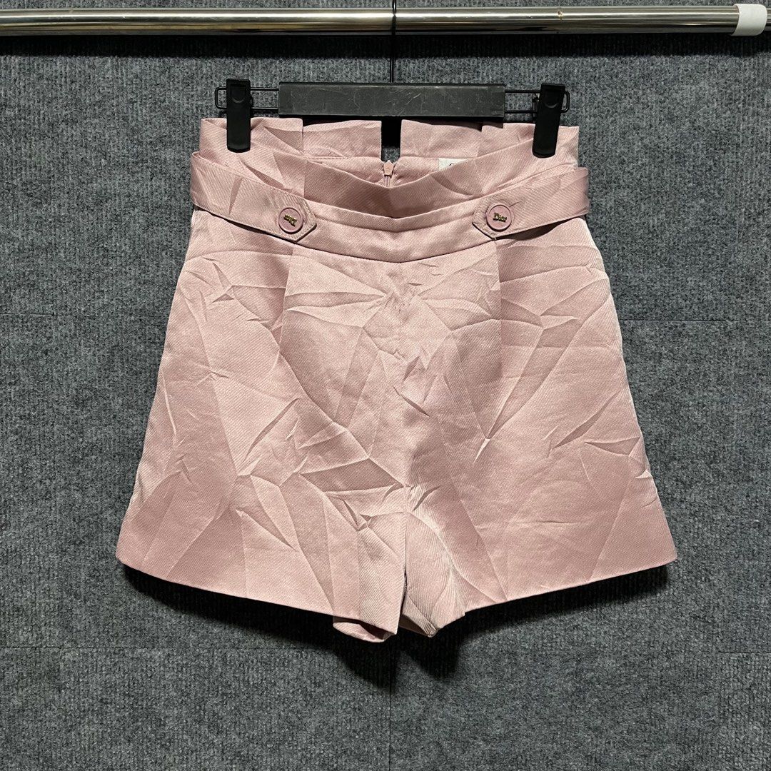 Christian Dior High waisted short (Category: Shorts) located in Kadingilan. Submitted by tejaresnick (Listing ID 1464350113, Image 1). Description: Excellent condition No issue Color rate Color rate 9.8/10.