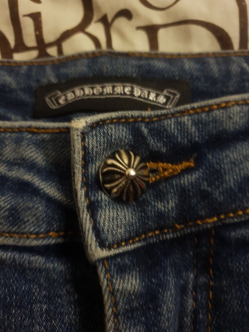 Chrome hearts denim pants multi cross (Category: Jeans) located in San Fernando. Submitted by retro.district. (Listing ID 1464304567, Image 3). Description: - Chrome hearts / affliction pants - Size: Waistline: 32 Length: 40 thighs: 9 Leg opening: 6.5.