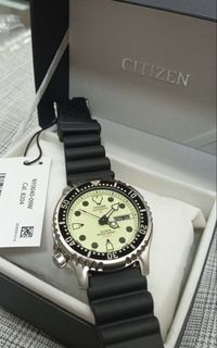 (Category: ) located in . Submitted by seikowatchfactory (Listing ID 1464174018, Image 1). Description: .