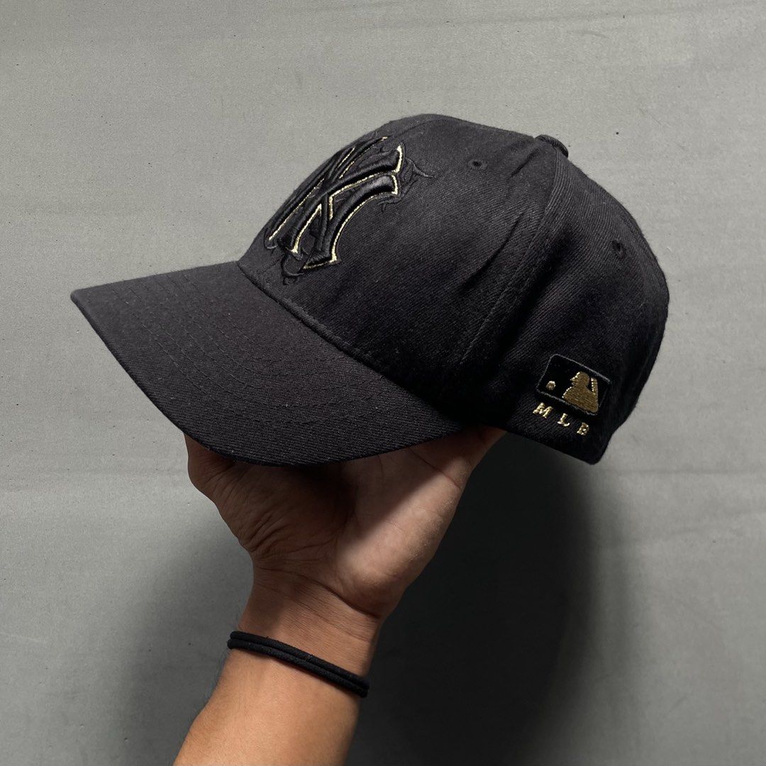 CLOSE CAP MLB HAT (Category: Caps & Hats) located in Liloan. Submitted by retro_ken_finds (Listing ID 1464153635, Image 2). Description: 🔻Details🔻 MLB CLOSE CAP 📐𝐌𝐞𝐚𝐬𝐮𝐫𝐞𝐦𝐞𝐧𝐭 ( 𝒊𝒏 𝒊𝒏𝒄𝒉𝒆𝒔 ) •N/A • ᴄᴏɴᴅɪᴛɪᴏɴ: 9/10 • ᴄᴏʟᴏʀ ʀᴀᴛᴇ: 9/10 _______________________________ 🅼🅸🅽🅴: 400 _______________________________ ⚠️ 𝑷𝒂𝒚𝒎𝒆𝒏𝒕 𝒇𝒊𝒓𝒔𝒕 /𝑵𝒐 𝑪𝑶𝑫 /+𝑺𝒉𝒊𝒑𝒑𝒊𝒏𝒈 ⚠️ 𝑵𝒐 𝒅𝒆𝒍𝒆𝒕𝒊𝒏𝒈 𝒄𝒐𝒎𝒎𝒆𝒏𝒕𝒔 /𝑵𝒐 𝒓𝒆𝒇𝒖𝒏�