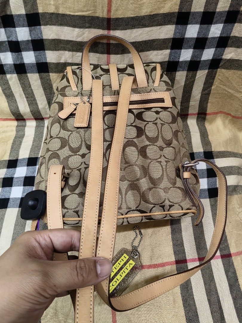 COACH (Category: Backpacks) located in Baguio. Submitted by curated_luxe_brandeds (Listing ID 1464202867, Image 3). Description: COACH BACK PACK SEE PICS FOR DETAILS LIKE NEW CONDITION COLOR MAY VARY DUE TO LIGHTING MOP BDO /GCASH NO COD /COP FB PAGE /CAROUSELL : curated_luxe_brandeds FACEBOOK SELLING ACCOUNT : Esteph Colpita SA.