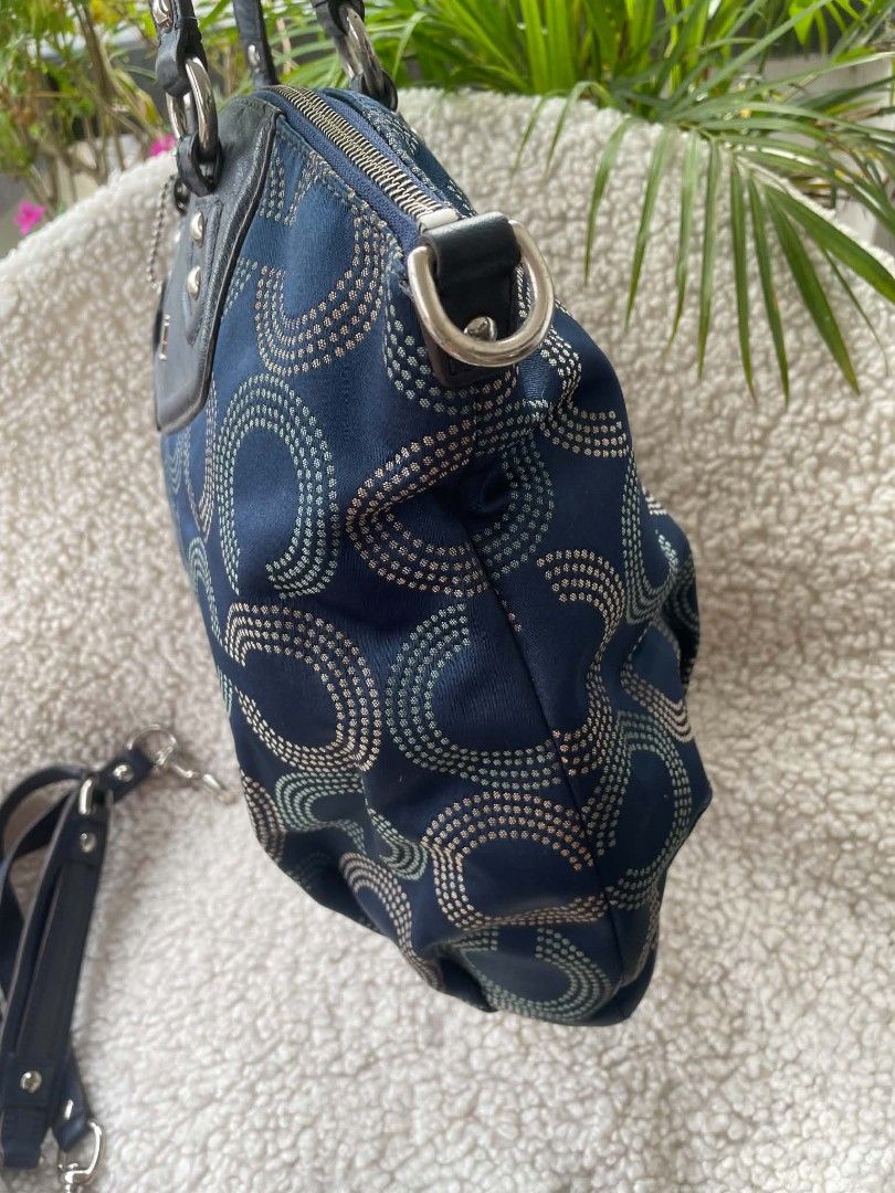 Coach Ashley Dotted OpArt Satchel (Category: Shoulder Bags) located in Bulacan. Submitted by bagzandboujee_ (Listing ID 1464211063, Image 2). Description: Coach Ashley Dotted OpArt Satchel ʀᴀɴᴋ ᴀʙ A1420 - F25183 ᴘʜᴘ ♥︎ 2,000 ♥︎ ᴀʟʟ ꜱᴀʟᴇꜱ ᴀʀᴇ ꜰɪɴᴀʟ ᴋɪɴᴅʟʏ ʀᴇᴠɪᴇᴡ ᴀʟʟ ᴘʜᴏᴛᴏꜱ & ᴅᴇꜱᴄʀɪᴘᴛɪᴏɴ ʙᴇꜰᴏʀᴇ ᴘᴜʀᴄʜᴀꜱɪɴɢ. ᴄʜᴀʀᴍꜱ | ᴀᴄᴄᴇꜱꜱᴏʀʏ | ᴇxᴛᴇɴᴅᴇʀ ɴᴏᴛ ɪɴᴄʟᴜᴅᴇᴅ ꜰᴏʀ ᴅɪꜱᴘʟᴀʏ ᴘʜᴏᴛᴏ ᴘᴜʀᴘᴏꜱᴇꜱ ᴏɴʟʏ.