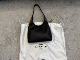 （分類：）位於 。 由 annisellsbags28 提交（商品編號 1464215786，圖片 1）。簡介： 。