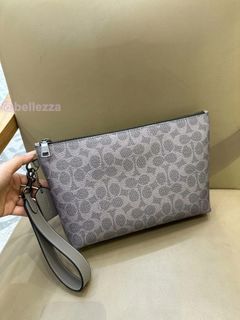 （分類：）位於 。 由 bellezza. 提交（商品編號 1464196997，圖片 1）。簡介： 。